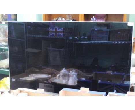 A SAMSUNG LARGE FLATSCREEN TELEVISION model UE49KS8000T (No remote) 