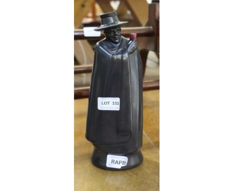 A WEDGWOOD CERAMIC COMMEMORATIVE SANDEMEN PORT DECANTER 