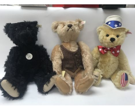 Five boxed Steiff bears, including a British collectors teddy bear blonde 43cm, a first American Steiff teddy bear North Amer