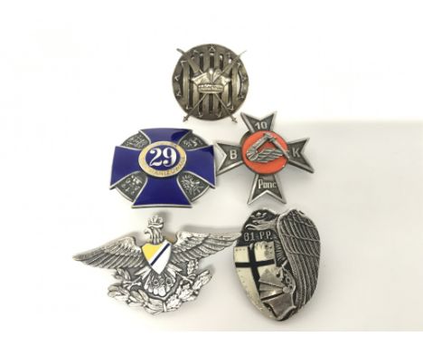 A collection of Polish First And Second World War enamel regiment badges. Including 29 Brygada Zmechanizowana, 10th Armoured 