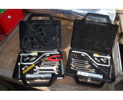 Daimler toolbox plus a similar one