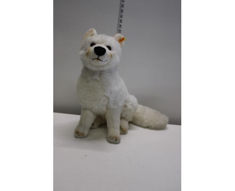A Steiff plush Artic Fox 