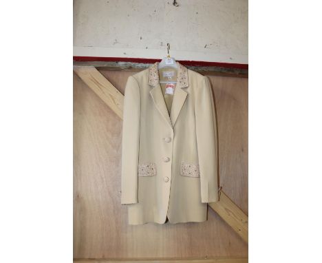 A Ladies Gloria Estelles jacket size 40 