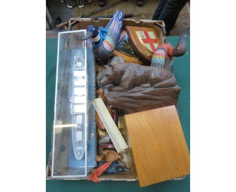 SUNDRY LOT INCLUDING MODEL SHIP, COATS OF ARMS, BLACK FOREST STYLE BEAR, ETC
