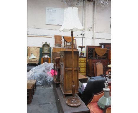 MAHOGANY STANDARD LAMP WITH SHADE 