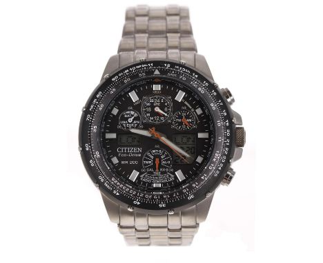 Citizen Eco-Drive Skyhawk A.T WR 200 radio controlled stainless steel gentleman's wristwatch, reference no. U600-S041341, ana