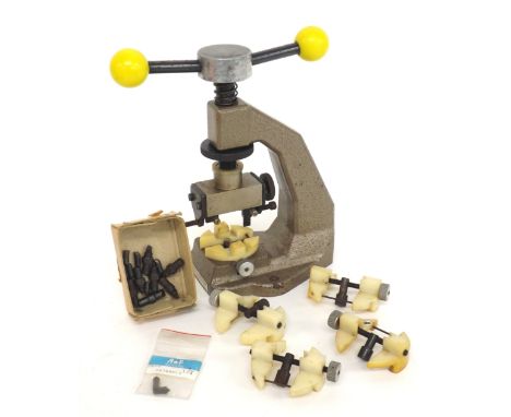 Bench watch case opening tool, with accessories