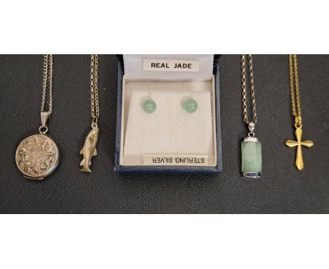 SELECTION OF SILVER AND OTHER JEWELLERYcomprising a jade pendant with silver mounts and on silver chain, a pair of jade stud 