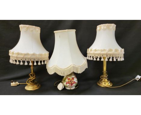 MOORCROFT COLUMBINE PATTERN LAMP BASEthe rounded base with floral decoration on a cream ground, 17cm high (excluding fittings