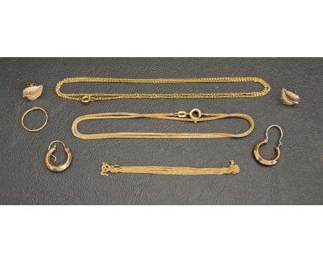 SELECTION OF NINE CARAT GOLD JEWELLERYcomprising two neck chains, 39cm and 46cm long; a pair of hoop earrings; a pair of leaf