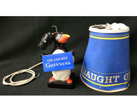 CARLTONWARE GUINNESS PENGUIN LAMPcomplete with original "we sell draught Guinness" spinning shade, the penguin itself is 19cm