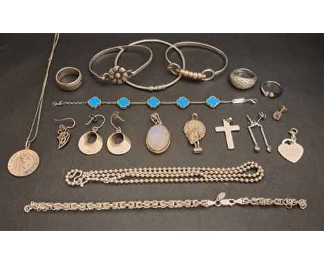 INTERESTING SELECTION OF SILVER JEWELLERY including a Hiho equestrian silver bracelet with cherry roller snaffle bit detail, 