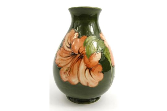 Moorcroft Hibiscus Patterned Pottery Vase Potters To The Late