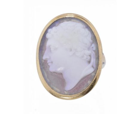 A FINE  ONYX CAMEO BY CHRISTIAN FRIEDRICH HECKER (C1754-1795) carved with the head of Aledander,  signed HECKER, in a gold ri