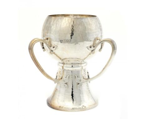 AN EDWARD VII ART NOUVEAU HAMMER TEXTURED SILVER VASE   of heavy gauge,   with three bifurcated handles, 18cm h, by  Z Barroc