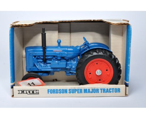 Ertl 1/16 diecast farm model issue comprising Fordson Super Major Tractor. Looks to be without obvious sign of fault, in orig