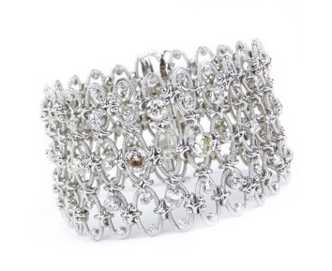 Approx. 10.0 Carat Round Brilliant Cut Diamond and 18 Karat White Gold Wide Mesh Link Bracelet. Diamonds I-K color, VS1-VS2 c