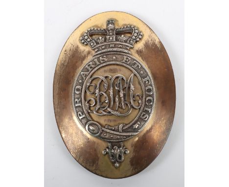 Rare Georgian Bedfordshire Local Militia Shoulder Belt Plate, fine oval shoulder belt plate with silvered overlay of BLM with