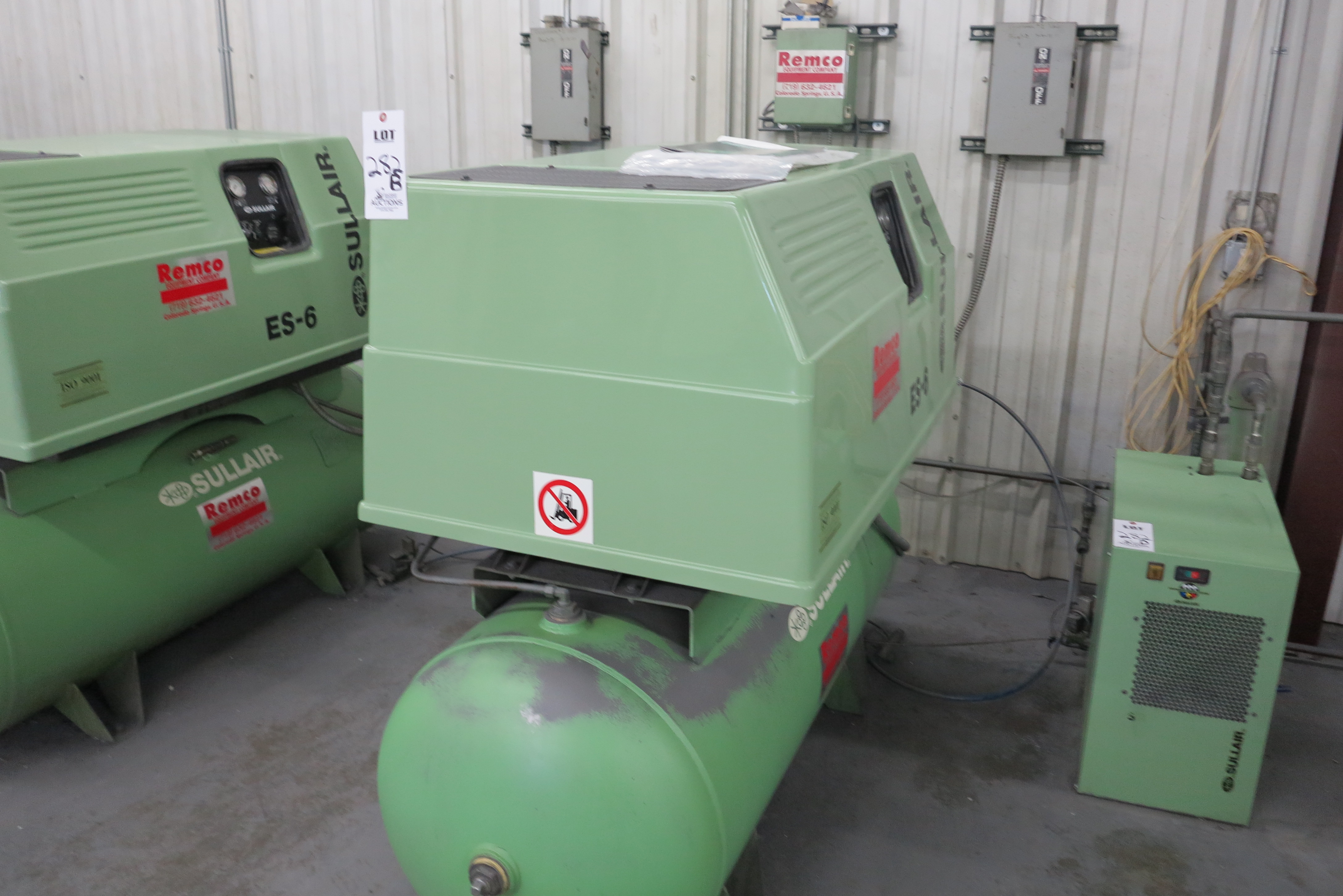 SULLAIR ES6 10H ROTARY SCREW COMPRESSOR 38 ACFM, 125 PSIG, 10 HP