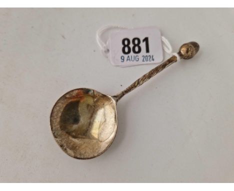 An acorn top caddy spoon with circular bowl, London 1969 by NTE