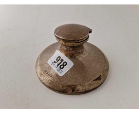 A capstan shaped inkwell with hinged cover, 4 inches diameter, Birmingham 1918