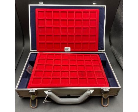 Metal coin briefcase with coin tray inserts + KEY