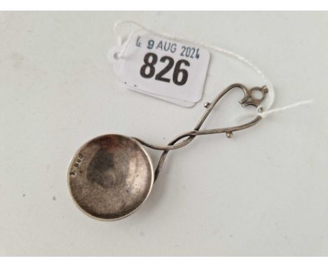 A small fancy Edinburgh caddy spoon, 3 inches long, 1942 by PD AC