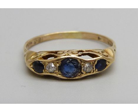 A vintage 18ct gold, sapphire and diamond ring, 2.8g, R 