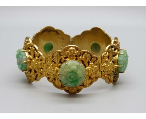 A Chinese silver gilt jade panelled bracelet, 167mm 