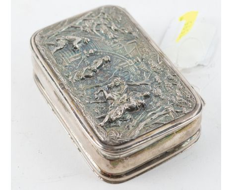 Edwardian silver snuff box, George Unite&nbsp;&amp;&nbsp;Sons, Birmingham 1903, the cover embossed with figures in an outdoor