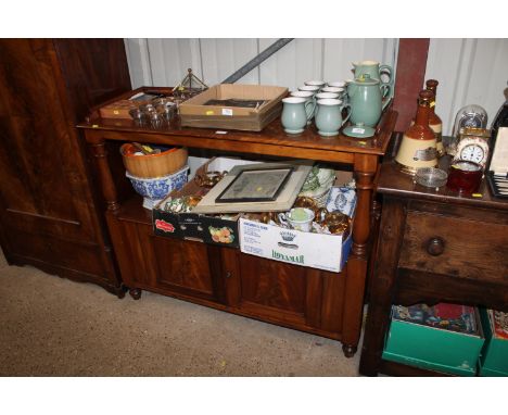 A mahogany buffet, cupboard to base