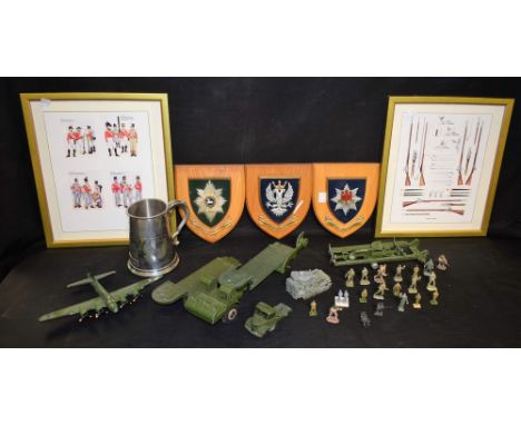 Militaria - shield crests The Worcester and Sherwood Foresters, 2nd battalion Mercian and Royal Anglican regiment; a die-cast