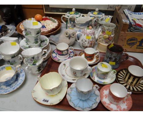 Parcel of mixed china including cabinet teacups & saucers, novelty teapots etc