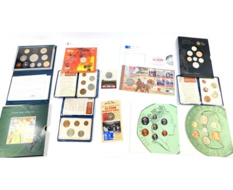 A United Kingdom proof coin collection 1997., Royal Mint coin set from Old Pennies ... , Emblems of Britain brilliant uncircu