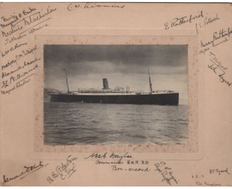 BRITISH SCIENCE: An unusual vintage 10 x 8 photograph depicting the ocean liner Euripides at sea, signed by twenty one indivi