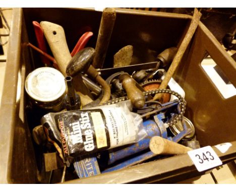 Box of mixed workshop tools 