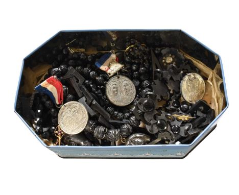 A Quantity of Jewellery, including jet and French jet necklaces, brooches etc (a.f.); a good luck brooch, stamped '9 CARAT'; 