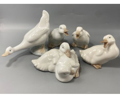 5x Nao by lladro duck figures all in good condition 