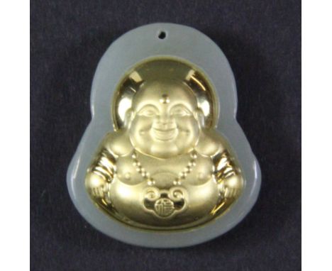A small jade and gilt happy Buddha pendant, H. 2.5cm.
