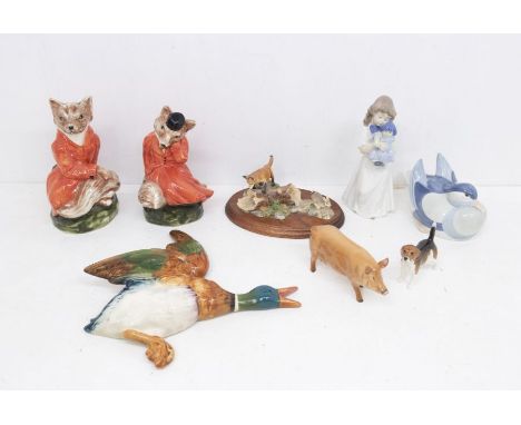 Doulton pig, Beswick flying duck, two Nao figures, two fox figures, Beswick hound and Border Fine Art fox chasing rabbit (8)