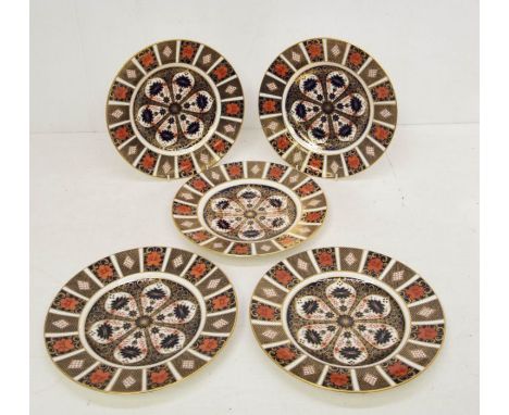 A collection of five Royal Crown Derby Imari pattern dinner plates, two are first quality and three are second quality&nbsp;