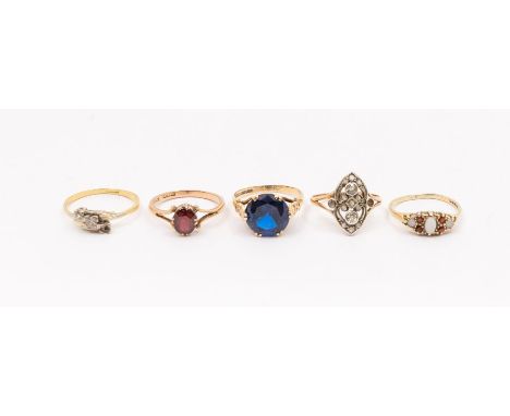 A collection of 9ct gold dress rings to include a synthetic blue spinel solitaire (slight chip to stone, size Q1/2, a 9ct gol