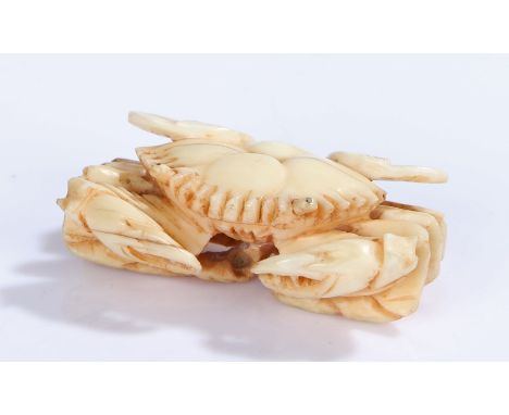 Japanese Meiji period ivory netsuke, carved as a crab, 4.7cm wide