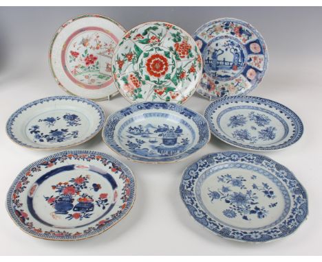 A group of Chinese export porcelain, Kangxi period and later, including a famille verte porcelain circular dish, painted with