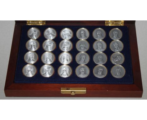 Europa. Deutschland. Damespielsteine. "The Battle of Waterloo - Checkers set". Mit 24 runden Damesteinen aus Metall, jeweils 