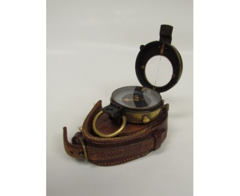 A WWI Verner's pattern marching compass, dated 1915, with leather case a/f 