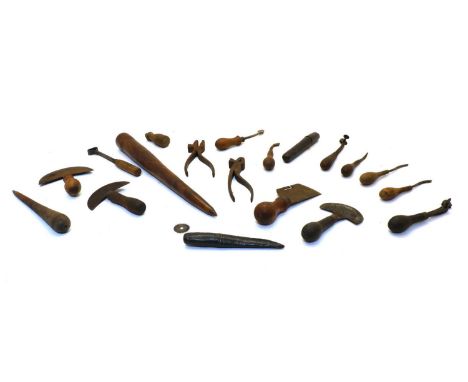 Various old leather working tools, etc, including pliers, cutter needles, clamps, compasses plus two fids, 24 + 45cm long and