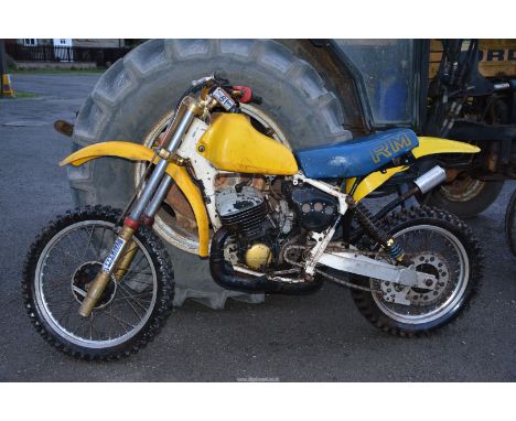 A 1982 Suzuki RM465 motocross motorcycle having a two-stroke, single cylinder, air cooled engine No. RM465 - 102735 with "Mag