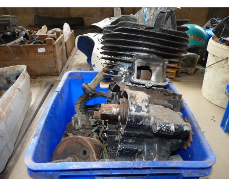 Honda 480 engine parts/components. Engine turns but no piston is installed.