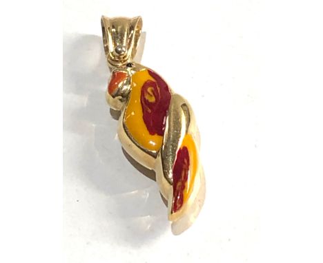 18ct gold puffed parrot with enamel detail pendant 2.2g 